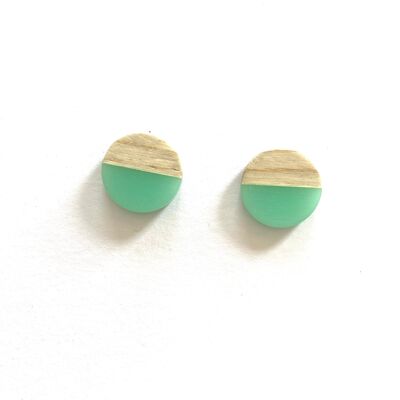Green resin and wood edge stud earrings