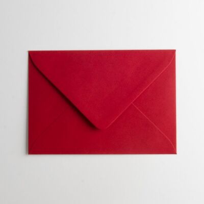 Enveloppe de luxe rouge foncé