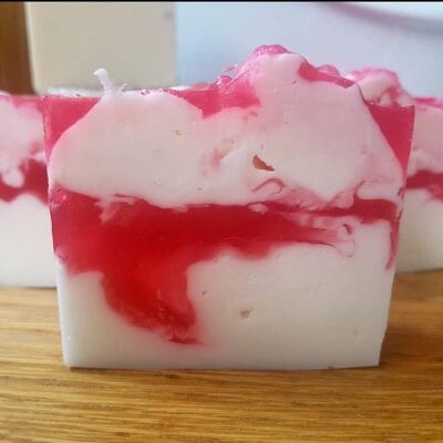 Pain de Savon Artisanal Fraise Rhubarbe