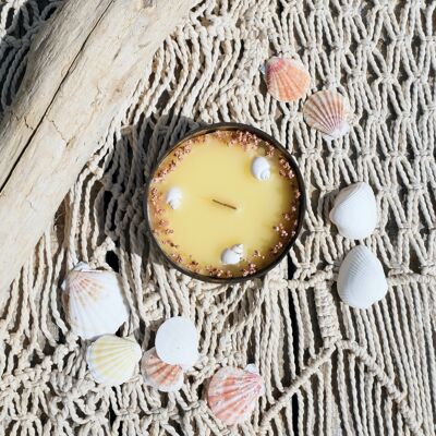 Lilac scented natural candle