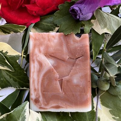 Pink clay soap / pack of 10