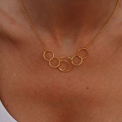 Sterling silver circle necklace.