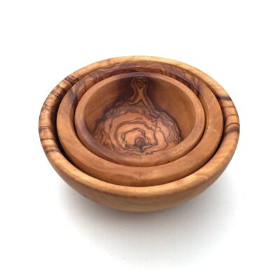 Set of 3 round bowls made of olive wood