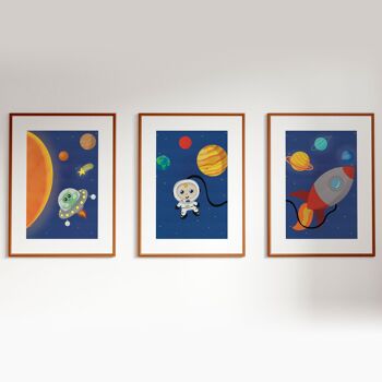 Ensemble de trois imprimés de pépinière sur le thème de l'espace illustrés à la main 3