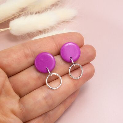 Boucles d'oreilles petites rondes magenta et argent