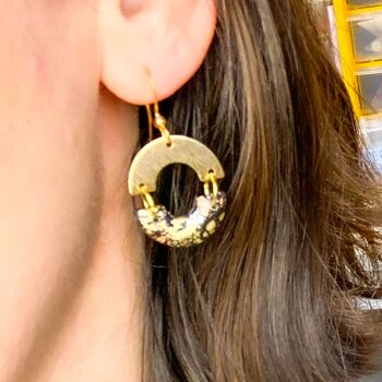 Boucles d'oreilles pendantes scintillantes en métaux mélangés 4
