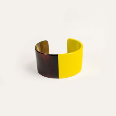Thin clog cuff and yellow lacquer size M