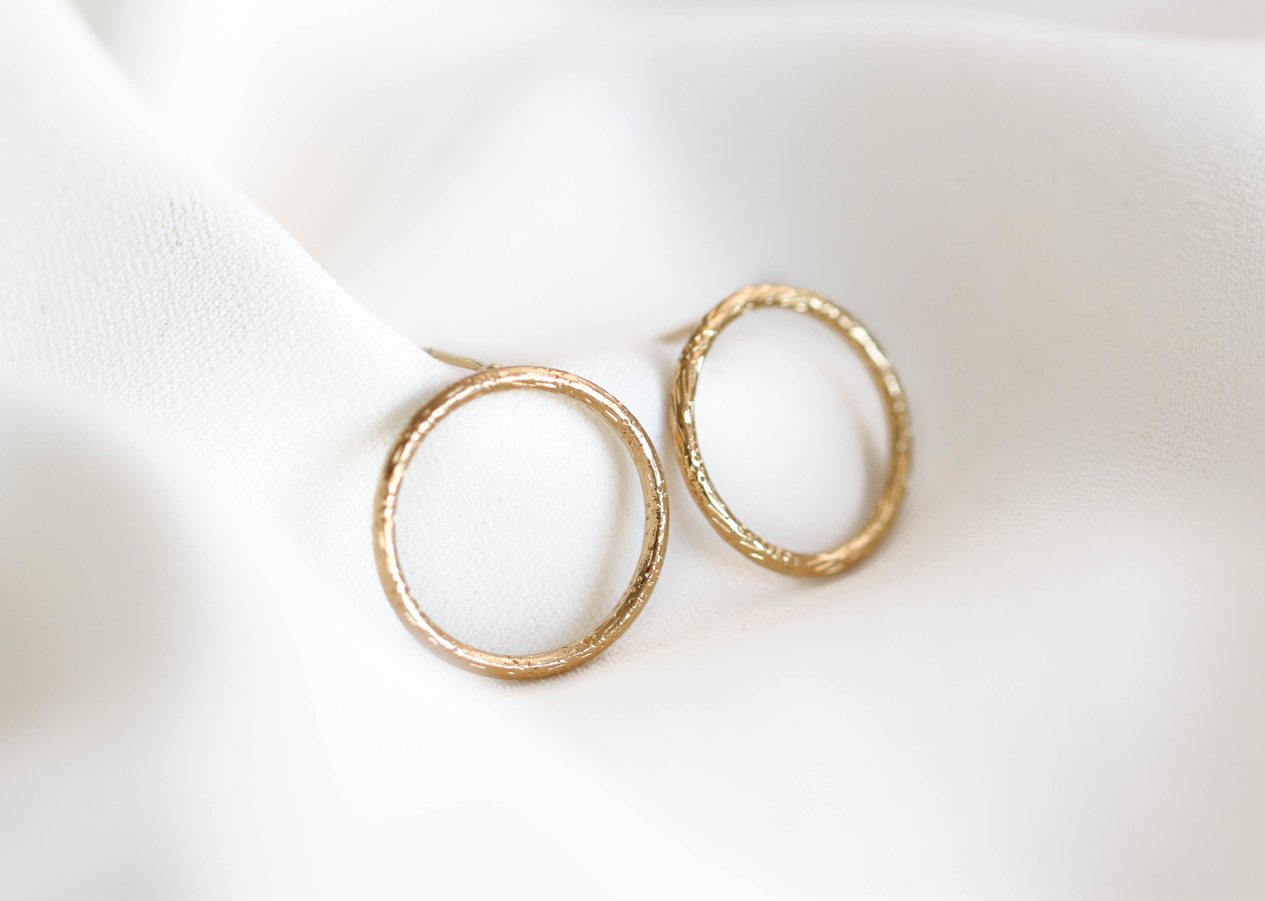 Boucles d'oreilles Laura cercles