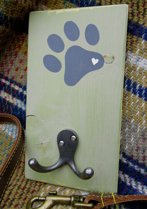 Single Paw Print - Olive