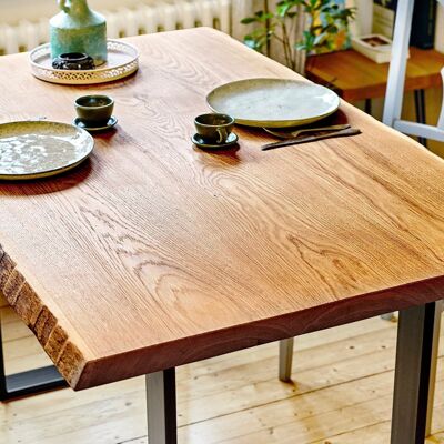 Mesa de comedor roble / macizo / borde natural / caminos de mesa / único - 140cmx80cm