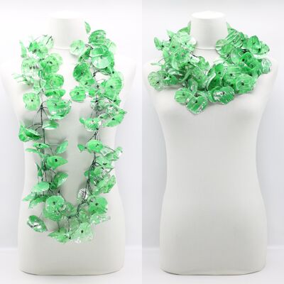 Collana di bottiglie di plastica riciclate con foglia di ninfea grande - Dorata a mano - Verde con argento