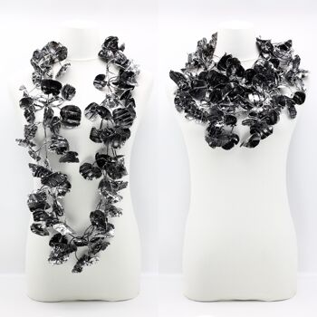 Collier Bouteilles en Plastique Recyclé Grande Feuille de Nénuphar - Doré à la Main - Noir avec Argent 2