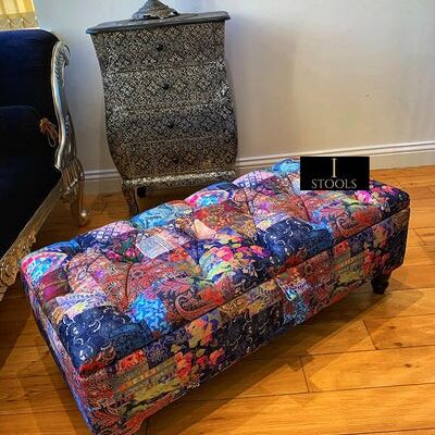 Damask Peacock Ottoman With Storage - Damask Standard legs Without cushions