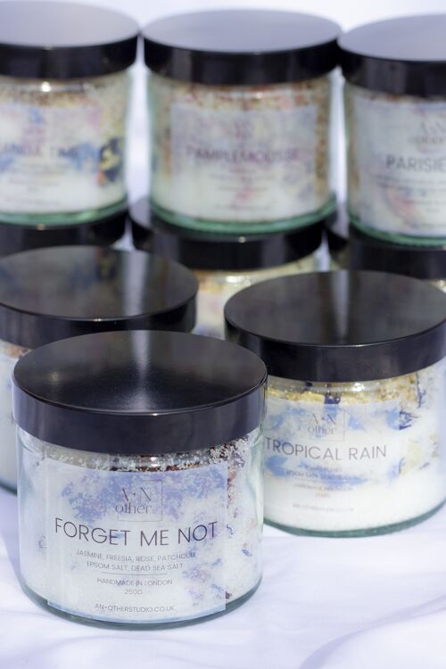 Starter Pack - 18x Organic handmade scented bath salts - 250g - mixed fragrances