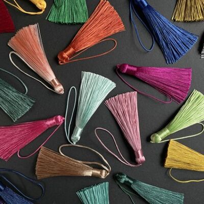 8cm handmade silky tassels with loops - 9. green - 50 pieces