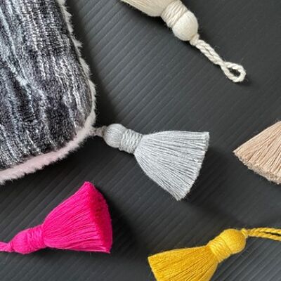 5cm handmade pure cotton tassel with 3cm twisted loop - Magenta - 10 pieces