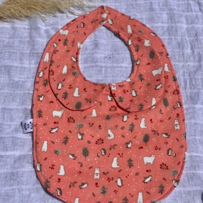 Baby bib with Claudine collar and teddy bear pattern