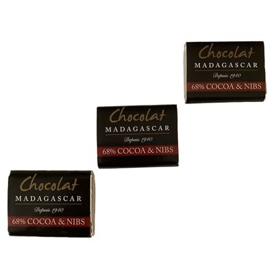 Napolitains Zartbitterschokolade 68 % Kakao und Nibs-Einlage