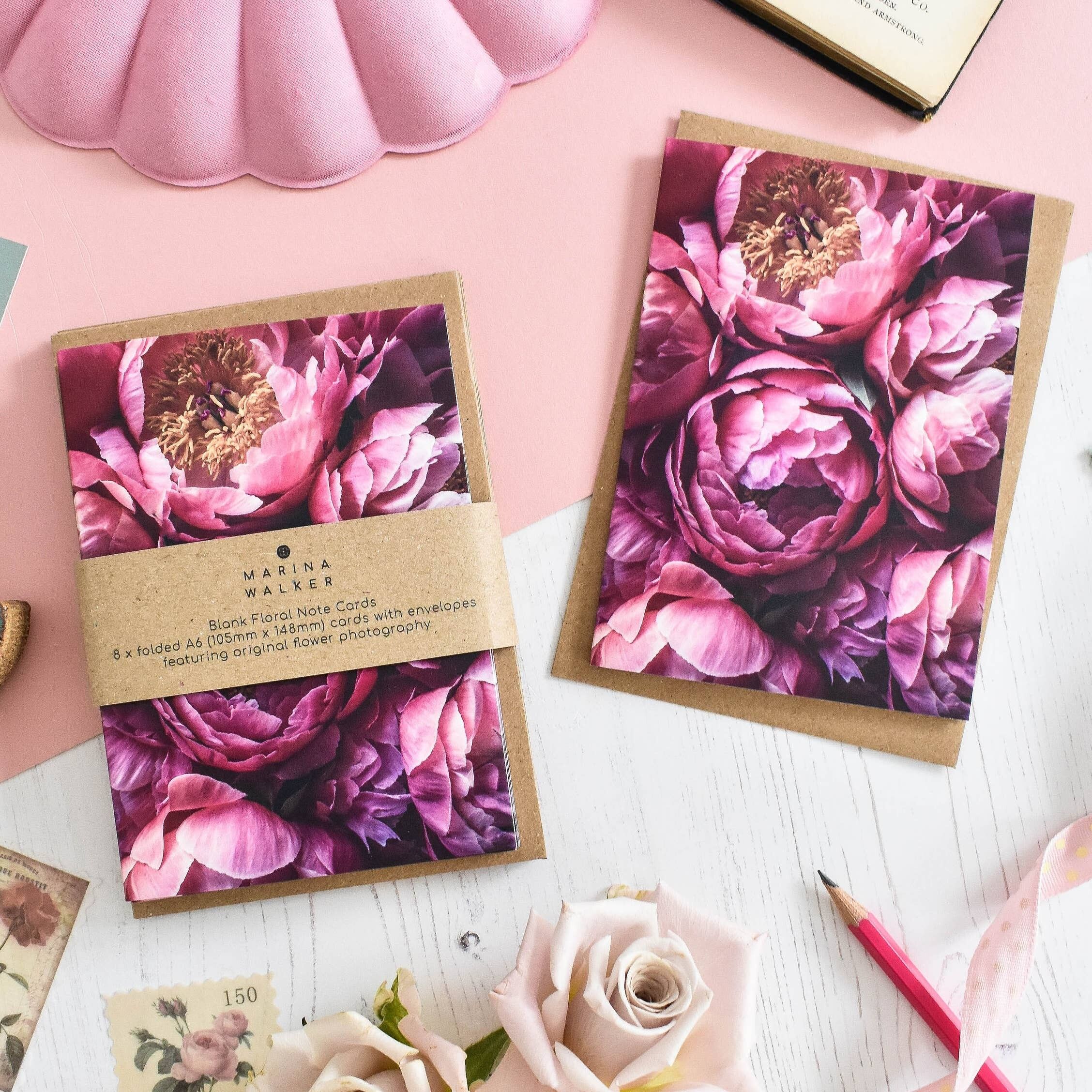 Confezione da 8 carte floreali peonie scure