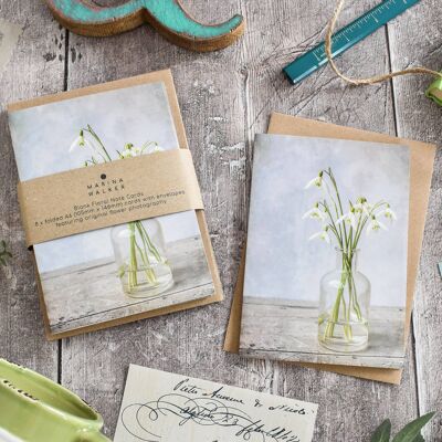 Florale Schneeglöckchen-Kartenpackung mit 8 Stück