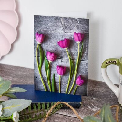 Carta di tulipani floreali
