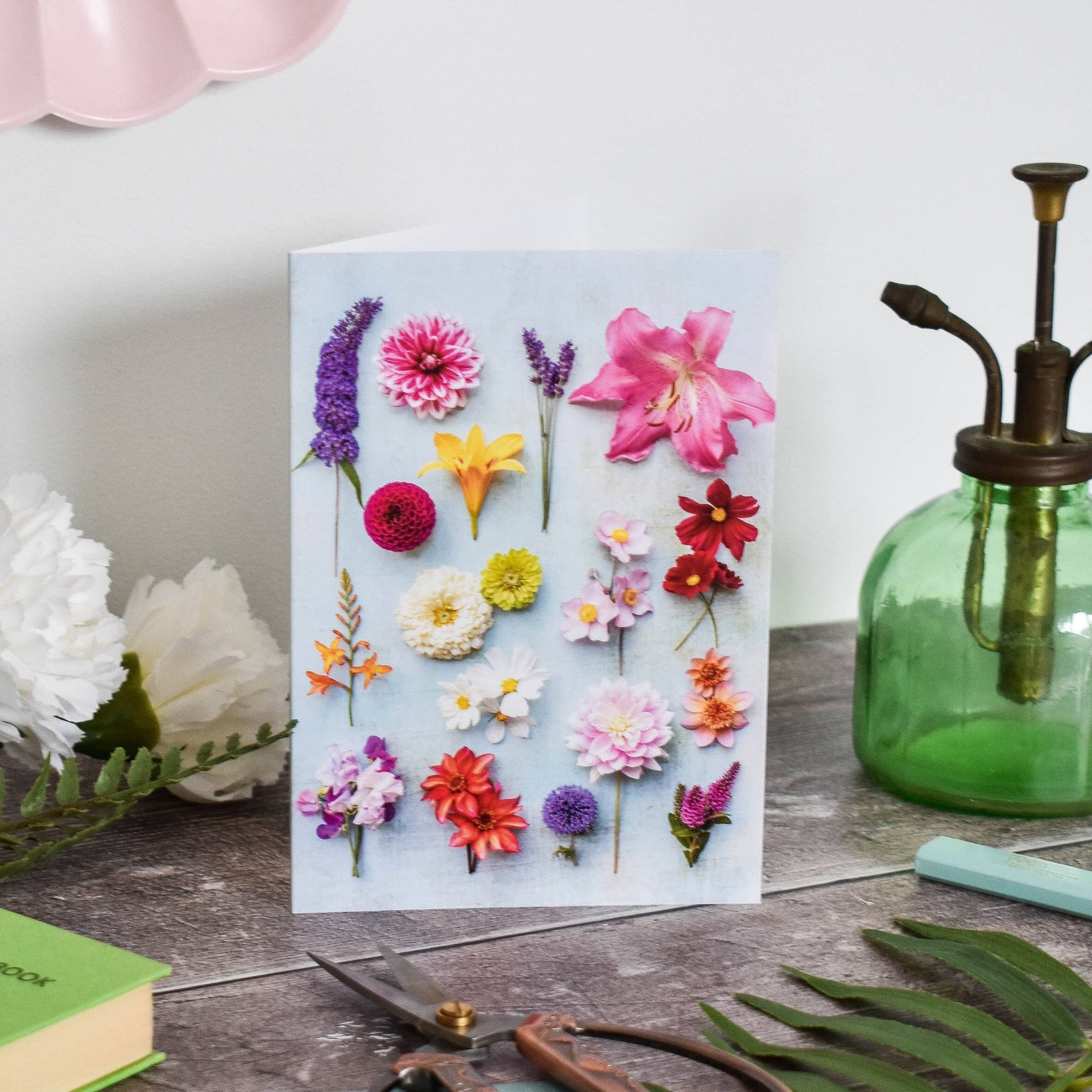 Carta di fiori estivi