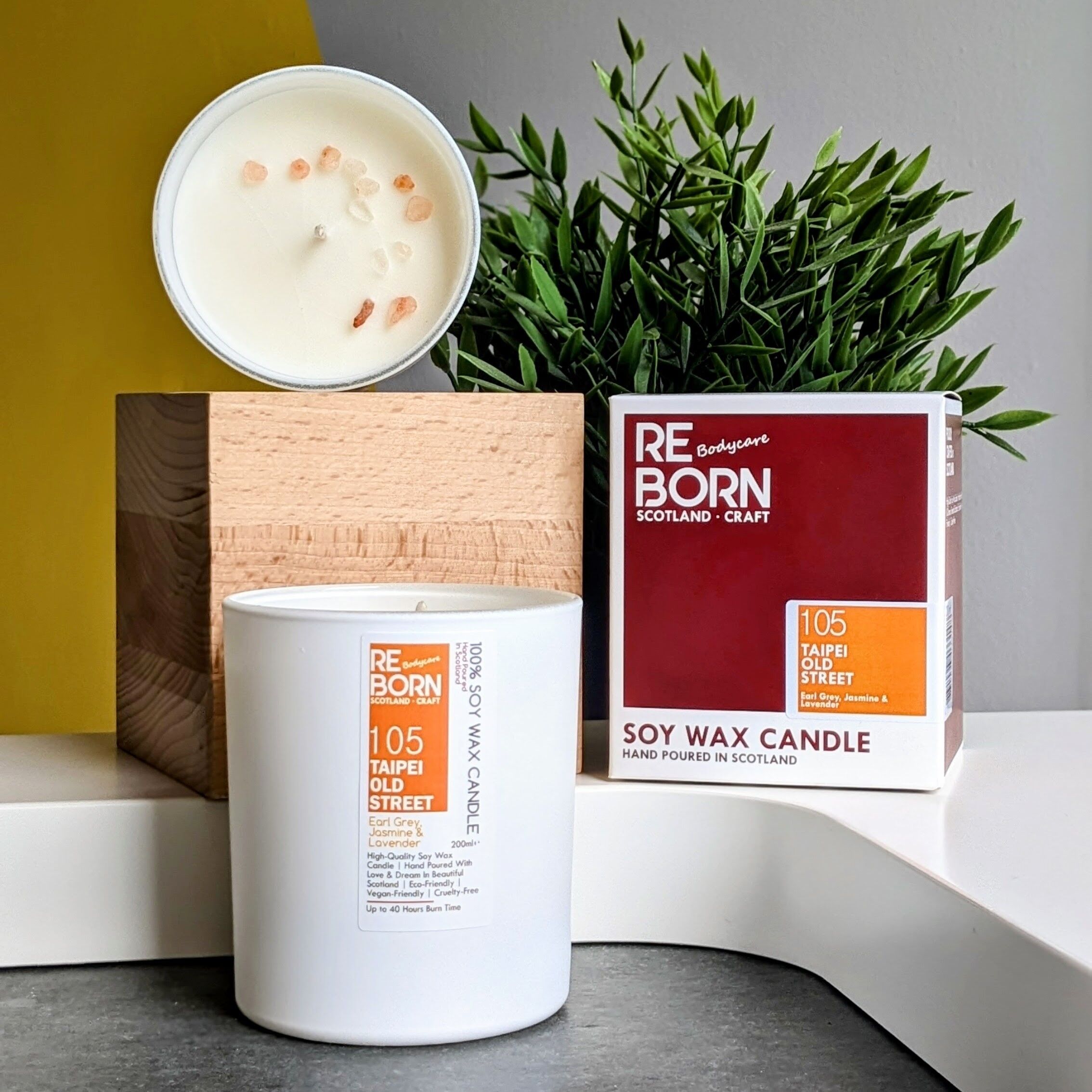 Candela di cera di soia Reborn - 105 Taipei Old Street - Earl Grey, gelsomino e lavanda (200 ml)