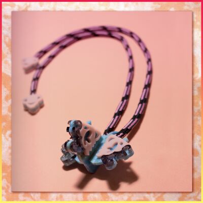 Triple ying necklace