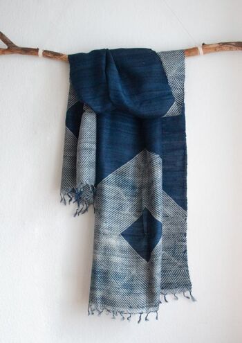 Longue écharpe en soie tissée à la main en Peace Silk / soie sauvage rayures bleues - architecture 2