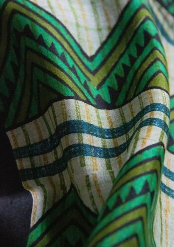 Châle tissé à la main en Peace Silk / Eri Silk Green 3