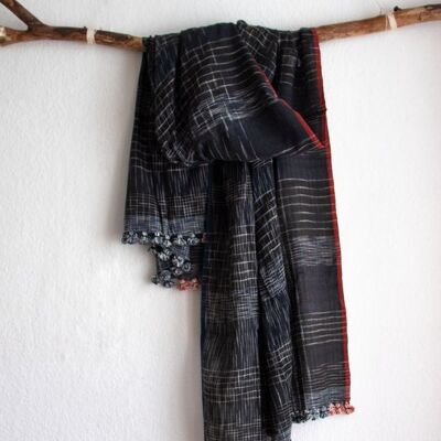 Bufanda larga de verano tejida a mano en algodón orgánico con pompones - azul grisáceo