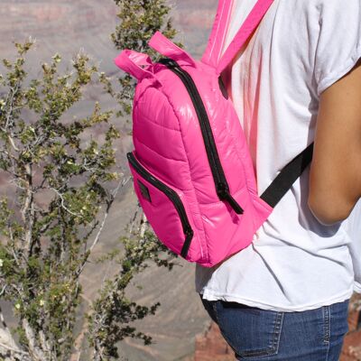 7AM Enfant Mini Backpack - Mochila Acolchada para Niños y Adolescentes con Asas de Agarre Fácil, Bolsillos y Cubierta Repelente al Agua - Hot Pink