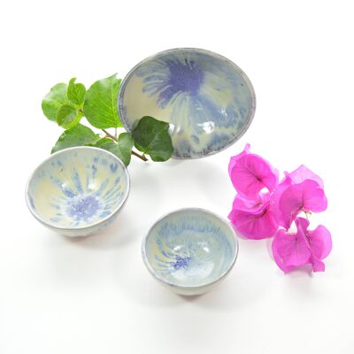 Hand-painted bowls - 3 units