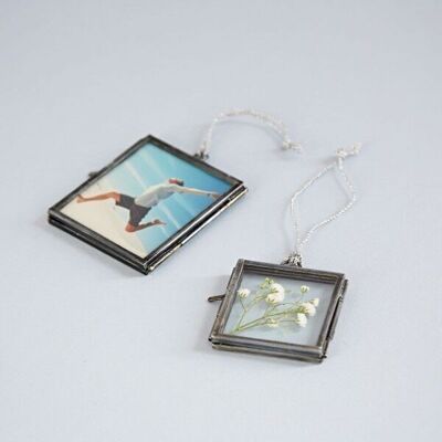 Alia Mini Square Antique Silver Hanging Photo Frame