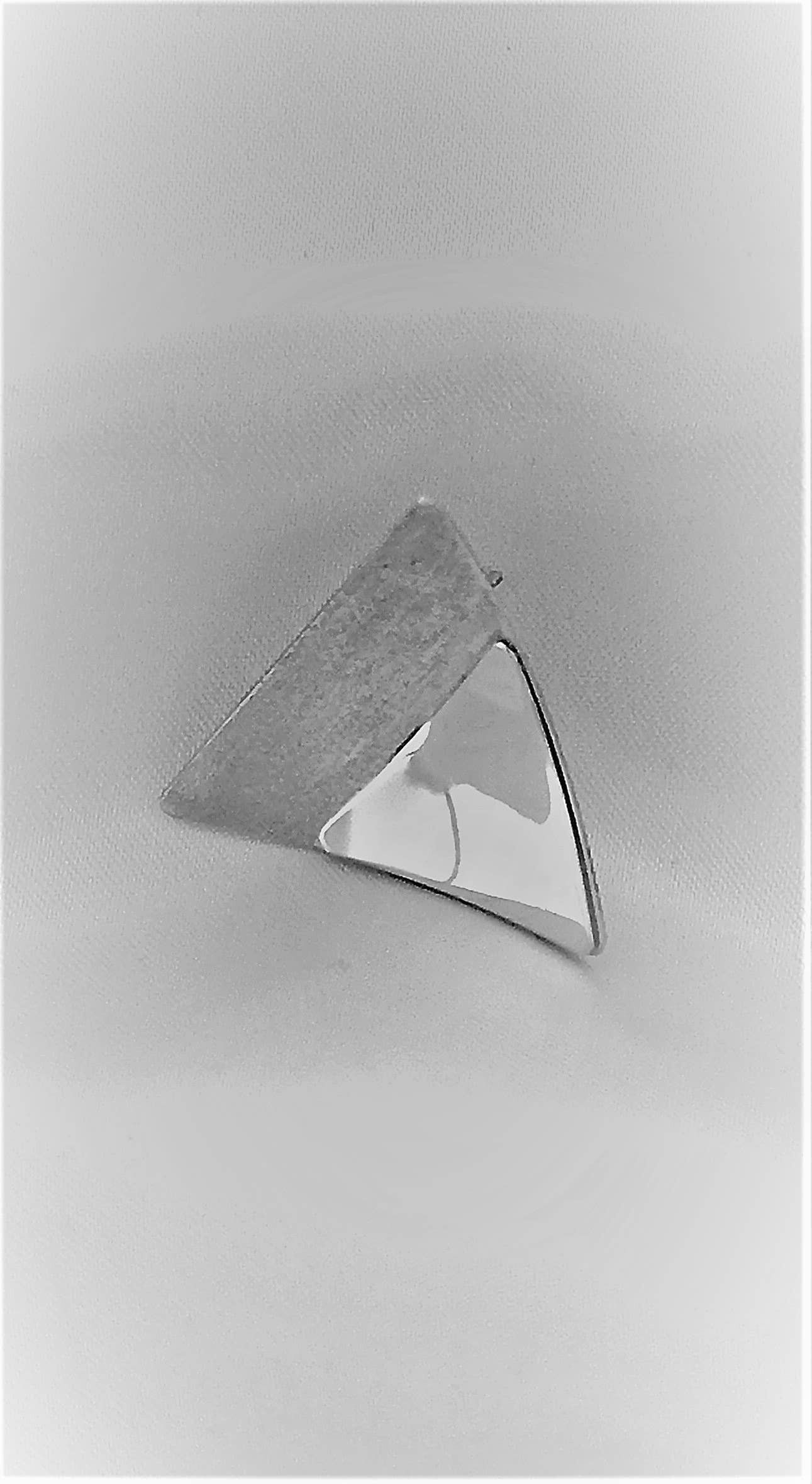 Boucle d'oreille noisette