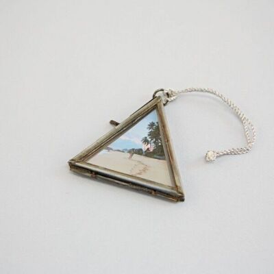 Alia Mini cadre photo triangulaire à suspendre en argent antique