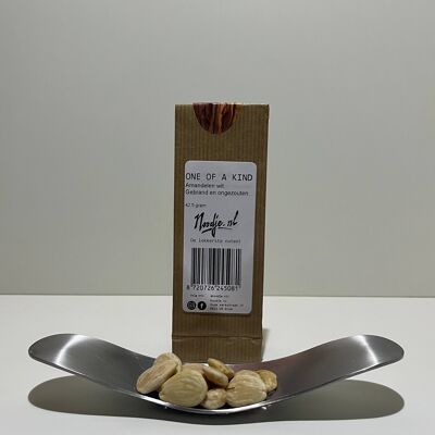 One of a Kind Almonds white, unsalted 42.50 grams