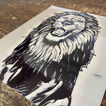 Lion noir et blanc 6x8 pouces