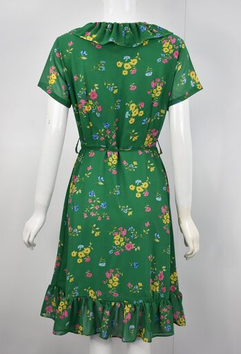 Mini robe portefeuille à volants et fleurs en vert - Vert 5