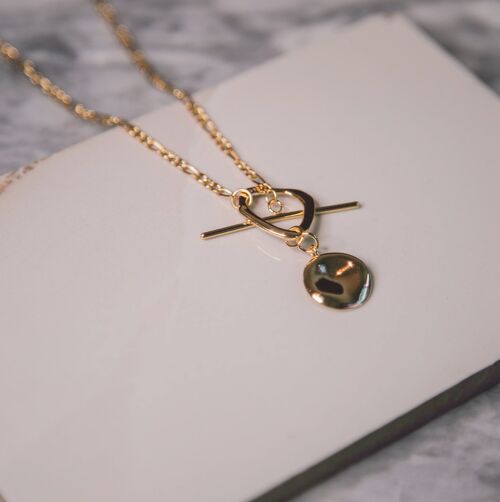 Charlie and Co Jewelry | Gold Heart Clover Pendant Three-Tones | 14K Classic Gold Heart Shaped Pendant Pendant + 16 Rope Chain