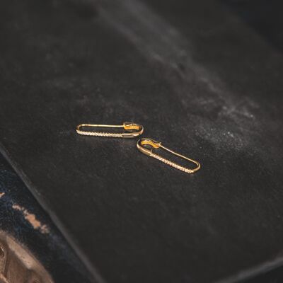 Iggy Safety Pin Drop Earrings - Gold