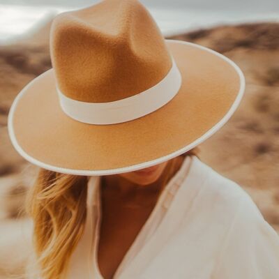 GYPSY ALMOND FELT HAT L