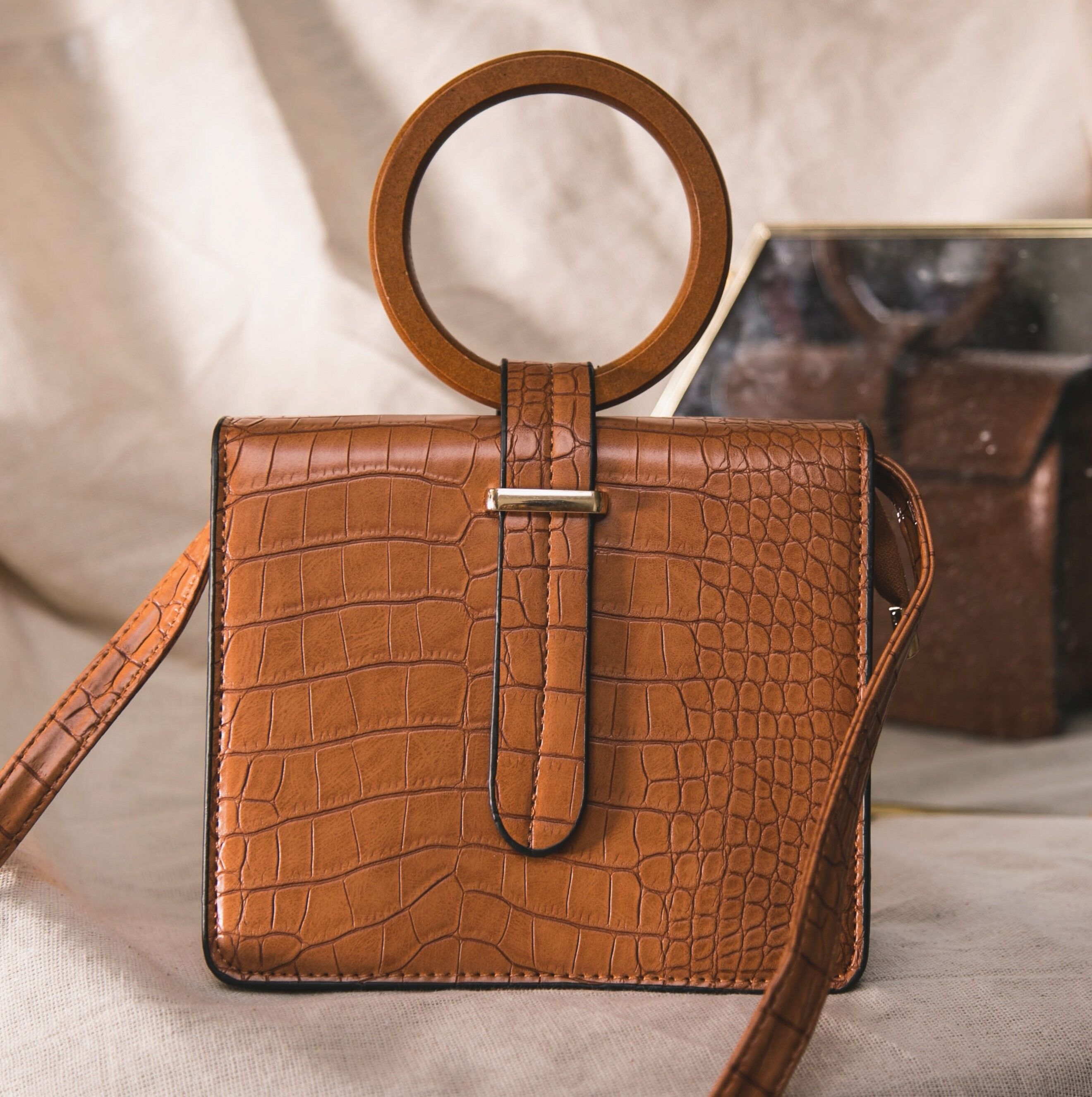 Borsa a tracolla Ava Croc - Tan