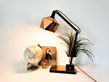 Lampe de bureau origami noir et cuivre 2