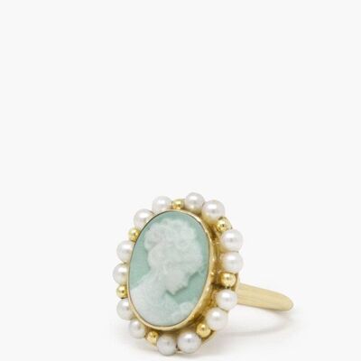 18KGOS Little Lovelies Green Cameo Pearl Ring