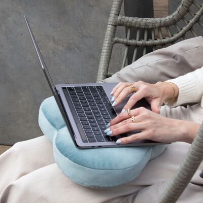 XL CLOUDushion - Protective Cloud-shaped Laptop Pillow - Blue