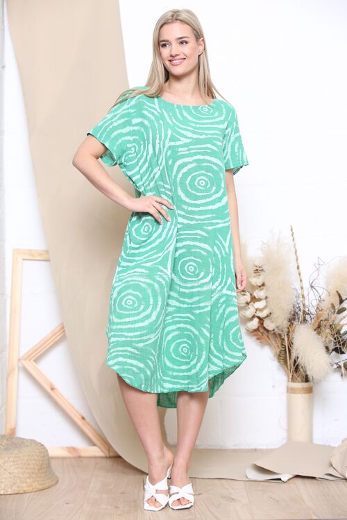 Green swirl pattern short sleeve dress