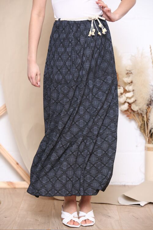 Black pattern maxi skirt with rope belt