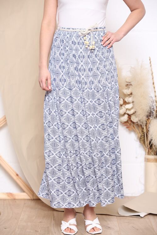 White pattern maxi skirt with rope belt