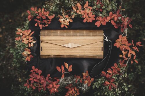 Wooden handbag - Dark wood